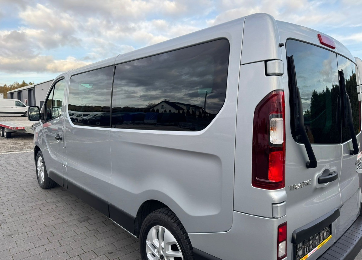 Renault Trafic 2.0 150 ps. Bezwypadkowy Salonowy Serwisowany - Minibuss, Persontransport: bild 5 Renault Trafic 2.0 150 ps. Bezwypadkowy Salonowy Serwisowany - Minibuss, Persontransport: bild 5