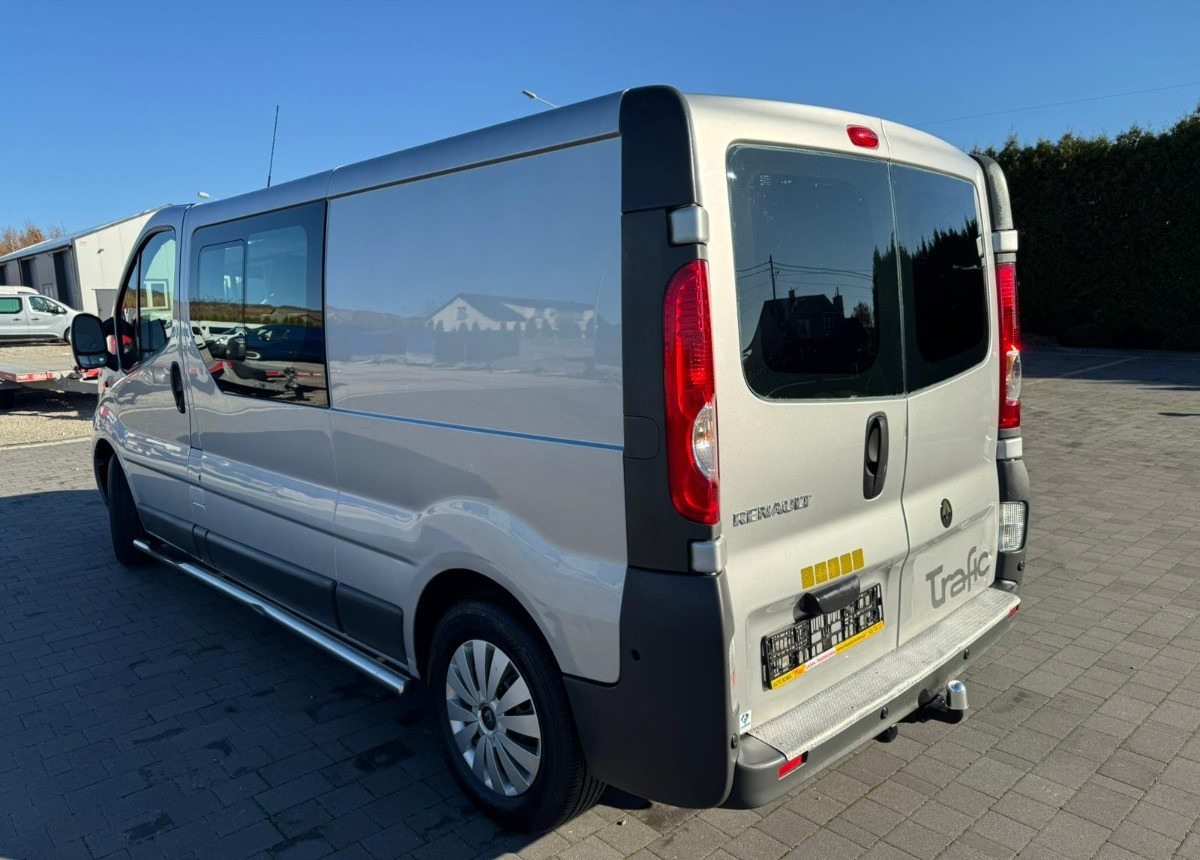 Dubbelhytt transportbil Renault Trafic 2.5 150ps 5- osobowy Doka Stan B. Dobry: bild 15 Dubbelhytt transportbil Renault Trafic 2.5 150ps 5- osobowy Doka Stan B. Dobry: bild 15