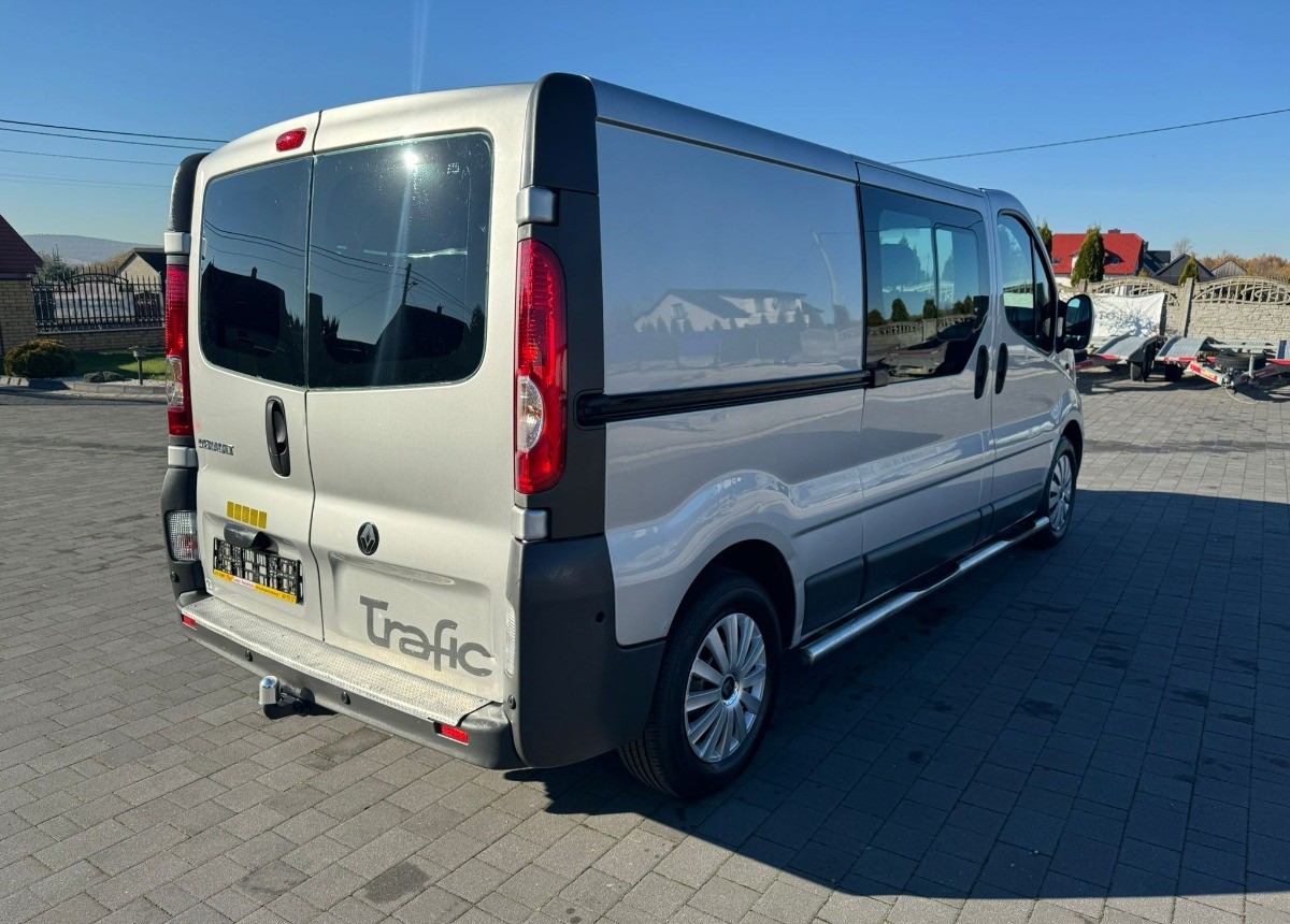 Dubbelhytt transportbil Renault Trafic 2.5 150ps 5- osobowy Doka Stan B. Dobry: bild 18 Dubbelhytt transportbil Renault Trafic 2.5 150ps 5- osobowy Doka Stan B. Dobry: bild 18