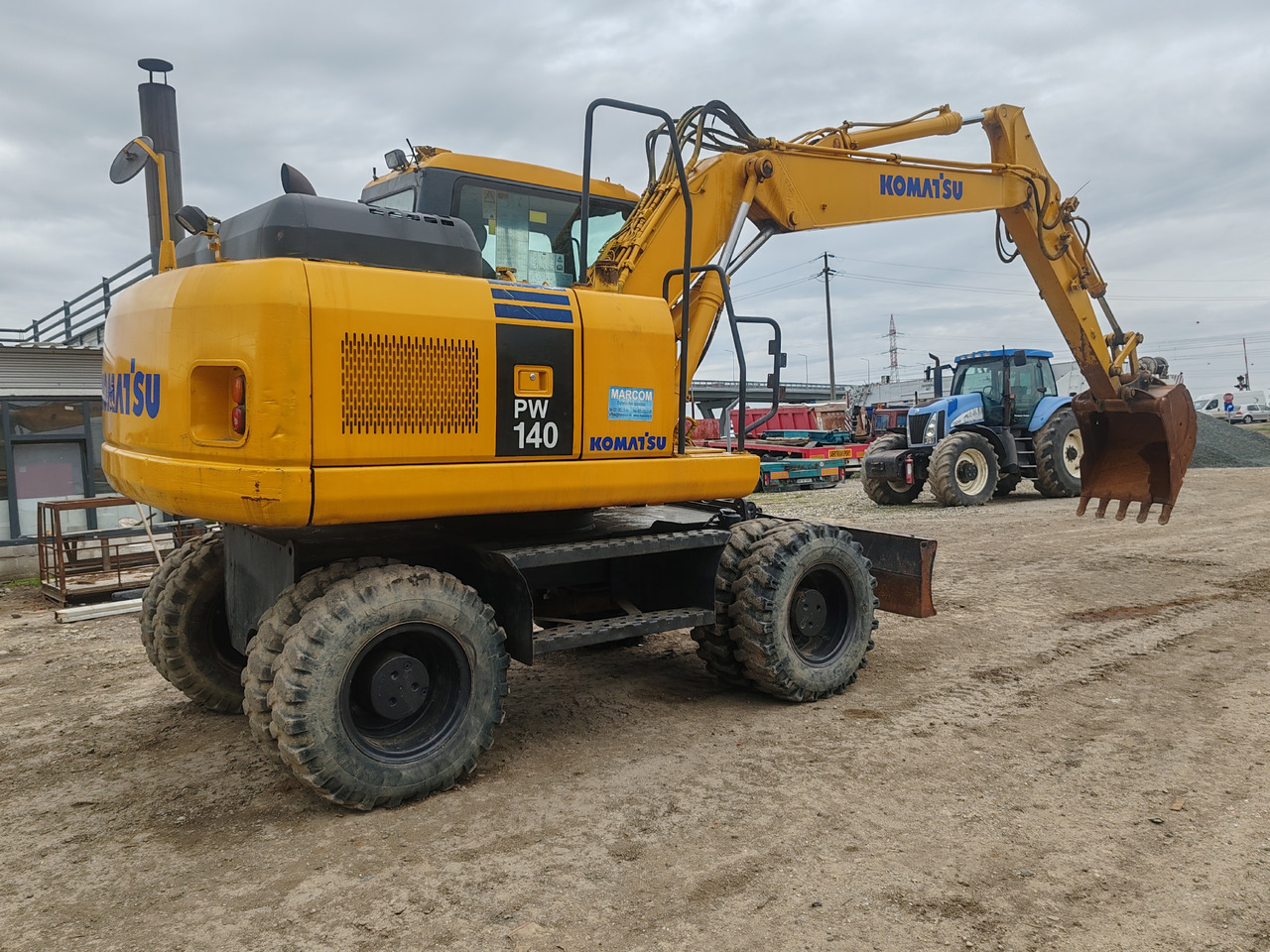 Komatsu PW140-7 - Grävmaskin på däck: bild 3 Komatsu PW140-7 - Grävmaskin på däck: bild 3