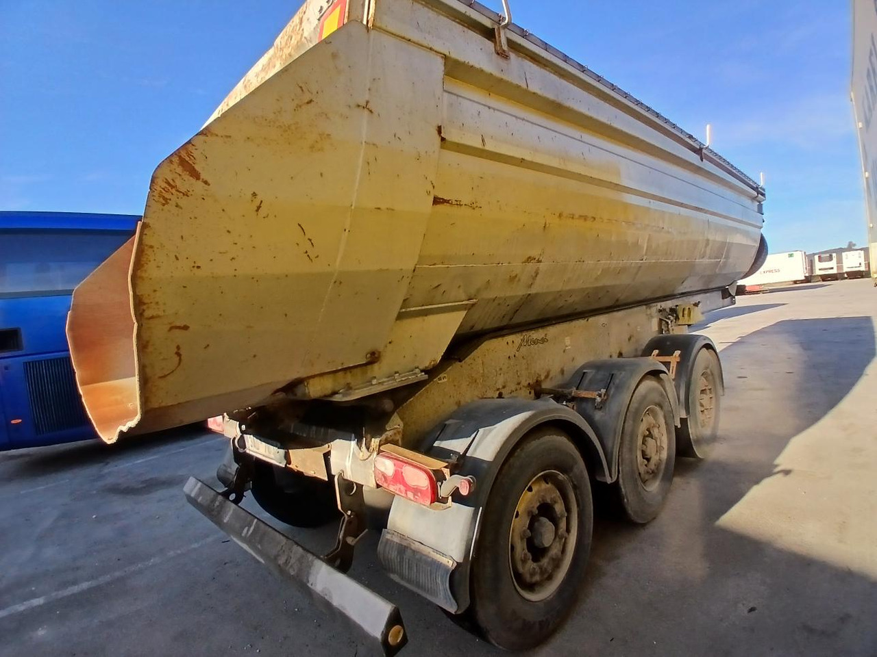 MENCI - Tippbil semitrailer: bild 4 MENCI - Tippbil semitrailer: bild 4