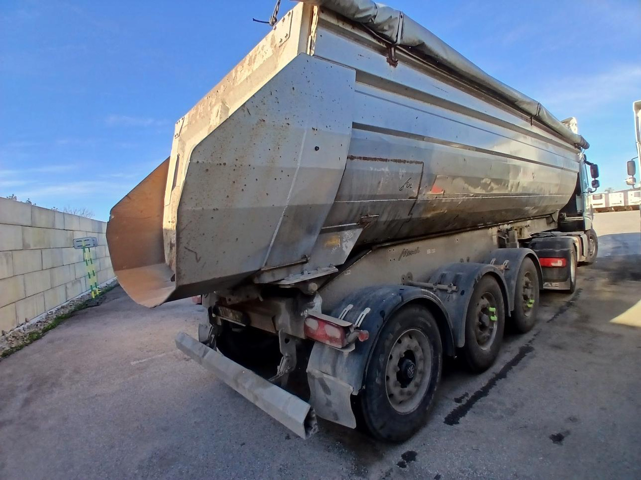 MENCI - Tippbil semitrailer: bild 3 MENCI - Tippbil semitrailer: bild 3