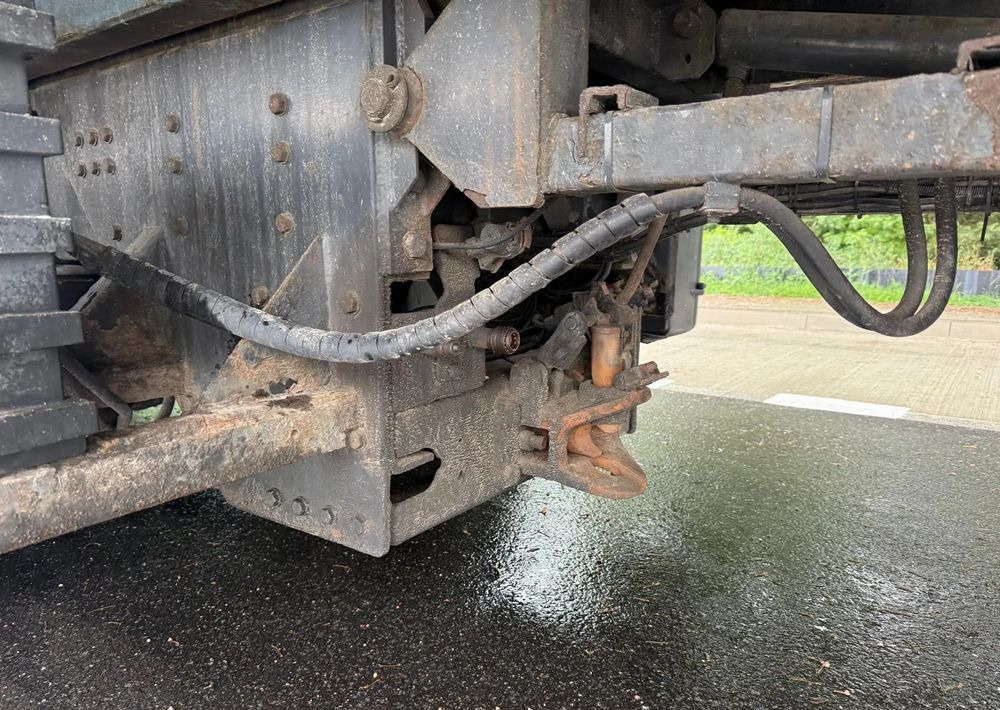 Scania R380 PD Autopomoc Specialny tacho na tarczki wciągarka - Bärgningsbil: bild 4 Scania R380 PD Autopomoc Specialny tacho na tarczki wciągarka - Bärgningsbil: bild 4