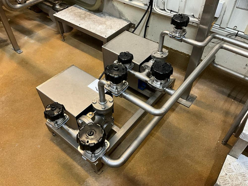 Alfa Romeo Laval - Luftkompressor: bild 1 Alfa Romeo Laval - Luftkompressor: bild 1