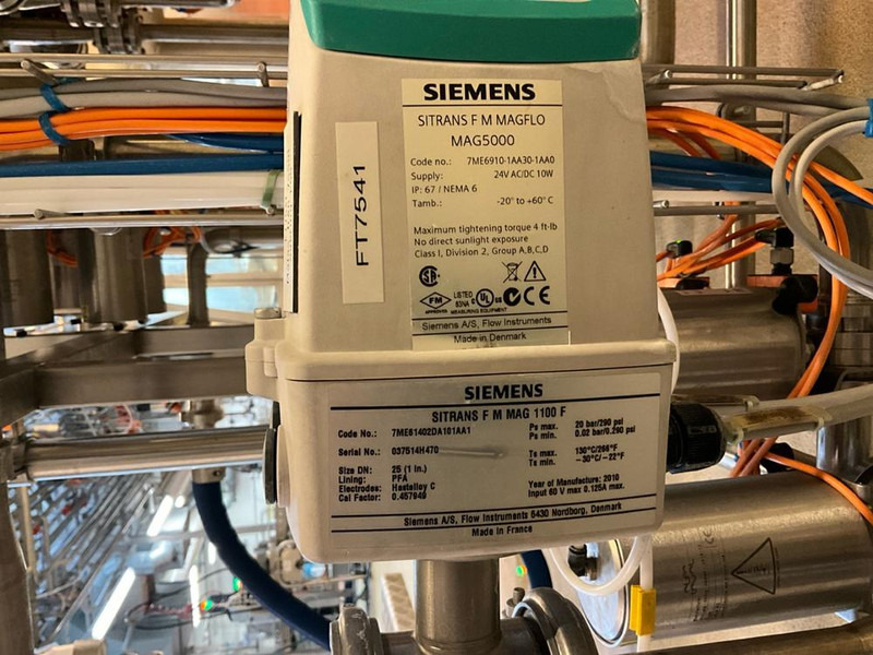 SIMENS Sitrans F M Magflo Mag5000 - Livsmedelsmaskin: bild 5 SIMENS Sitrans F M Magflo Mag5000 - Livsmedelsmaskin: bild 5