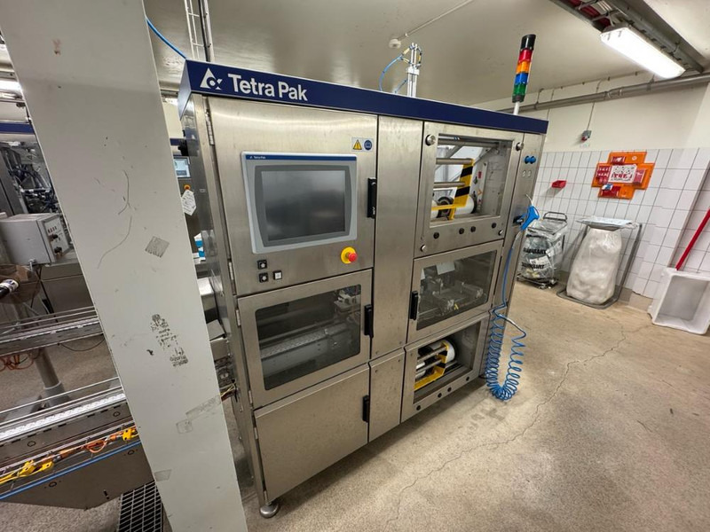 Tetra Pak Filmwrapper - Förpackningsmaskin: bild 2 Tetra Pak Filmwrapper - Förpackningsmaskin: bild 2