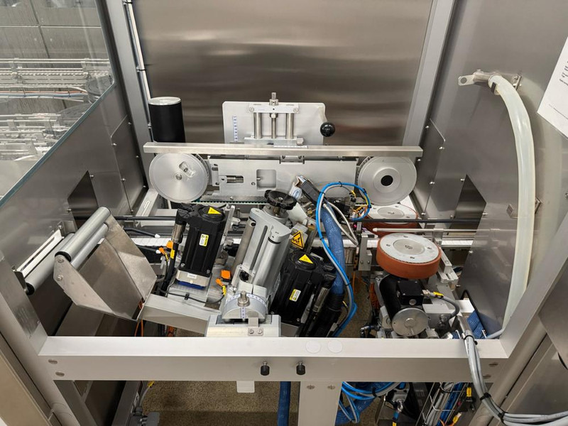 Tetra Pak Straw Applicator 30 - Livsmedelsmaskin: bild 5 Tetra Pak Straw Applicator 30 - Livsmedelsmaskin: bild 5