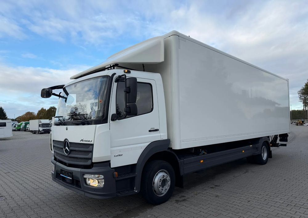 Mercedes-Benz ATEGO 1318 IZOTERMA 20 PALET! - Lastbil med skåp: bild 2 Mercedes-Benz ATEGO 1318 IZOTERMA 20 PALET! - Lastbil med skåp: bild 2