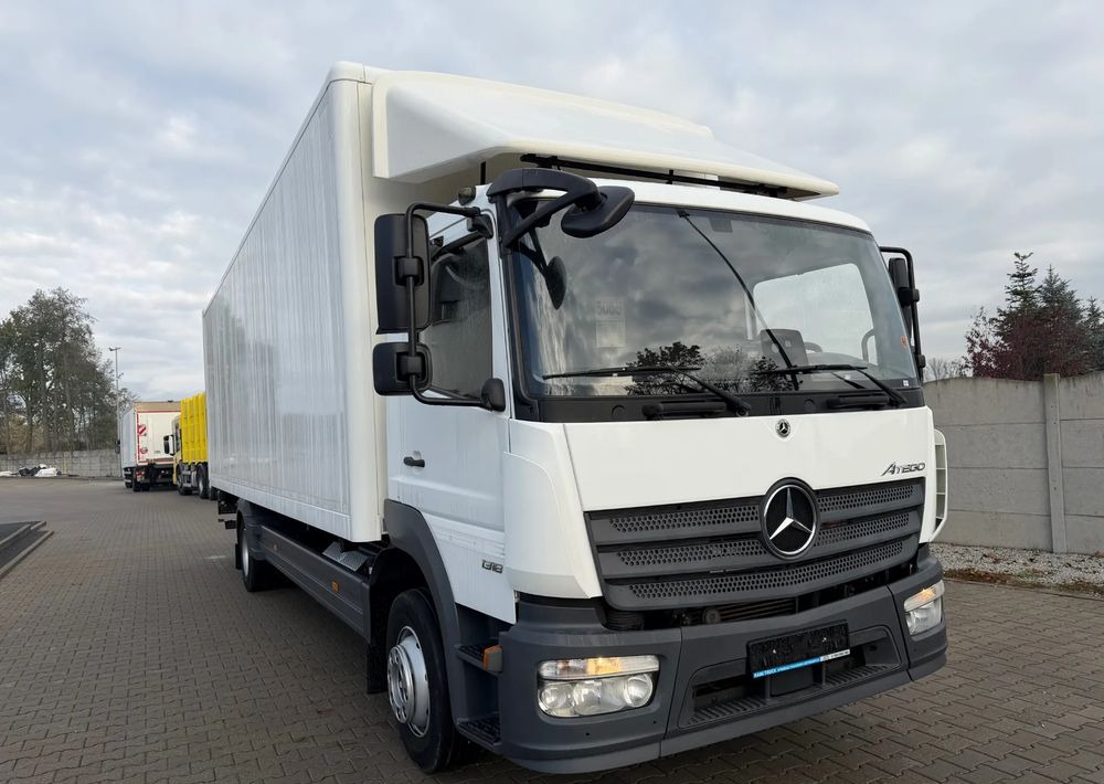 Mercedes-Benz ATEGO 1318 IZOTERMA 20 PALET! - Lastbil med skåp: bild 4 Mercedes-Benz ATEGO 1318 IZOTERMA 20 PALET! - Lastbil med skåp: bild 4