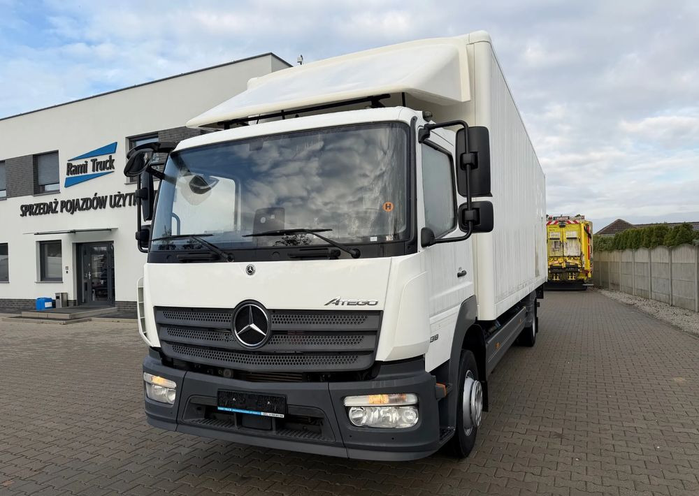 Mercedes-Benz ATEGO 1318 IZOTERMA 20 PALET! - Lastbil med skåp: bild 1 Mercedes-Benz ATEGO 1318 IZOTERMA 20 PALET! - Lastbil med skåp: bild 1