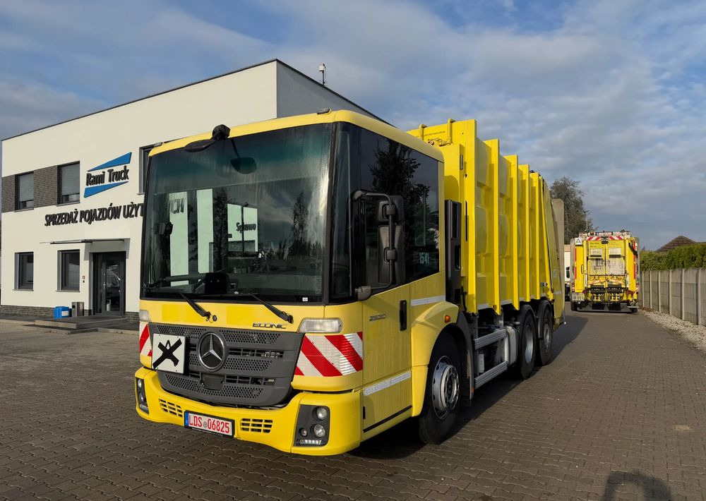 Mercedes-Benz ECONIC 2630, EURO6/ ŚMECIARKA/ ZOELLER/ DELTA - Sopbil: bild 1 Mercedes-Benz ECONIC 2630, EURO6/ ŚMECIARKA/ ZOELLER/ DELTA - Sopbil: bild 1