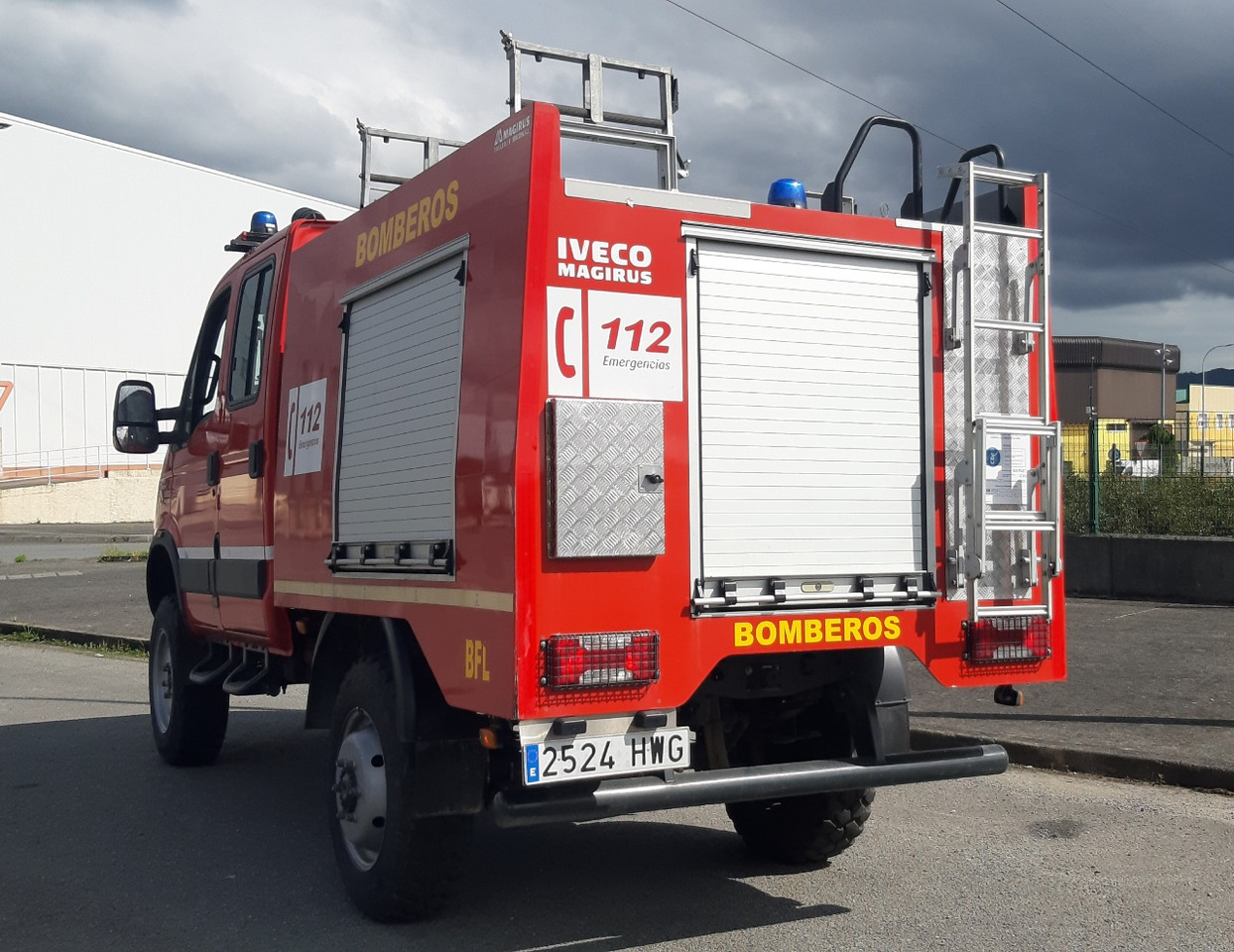 IVECO MAGIRUS DAILY 55S17W 4X4 - Släck/ Räddningsvagn: bild 5 IVECO MAGIRUS DAILY 55S17W 4X4 - Släck/ Räddningsvagn: bild 5