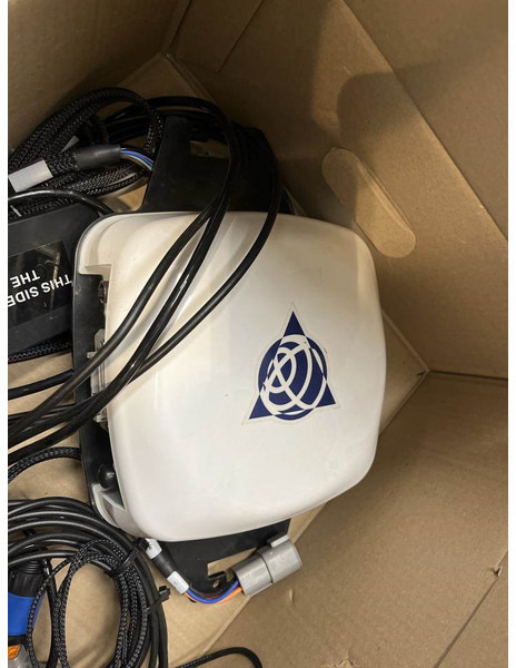 Trimble GFX 1060 GPS SET ACTIEPRIJS - Navigationssystem för Lantbruksmaskiner: bild 2 Trimble GFX 1060 GPS SET ACTIEPRIJS - Navigationssystem för Lantbruksmaskiner: bild 2