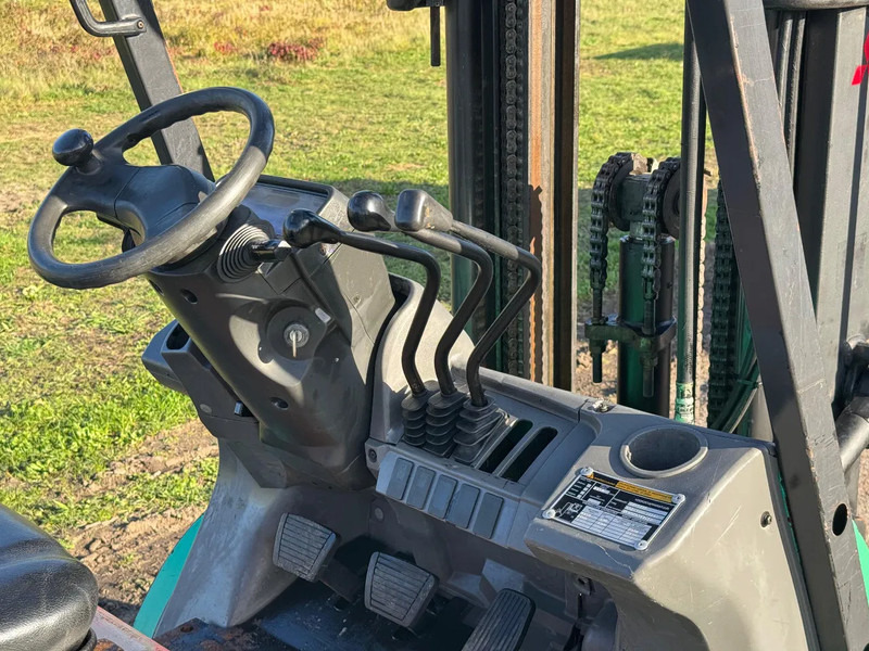 Motviktstruck Mitsubishi Triplo Freelift FG25N: bild 9