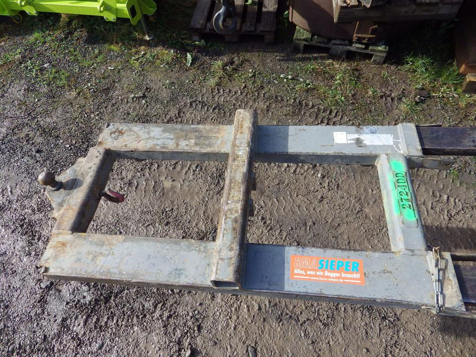 Stapler Rangierhilfe Kugel + Maul + Kranarm (netto 504,20) - Redskapsfäste: bild 1 Stapler Rangierhilfe Kugel + Maul + Kranarm (netto 504,20) - Redskapsfäste: bild 1