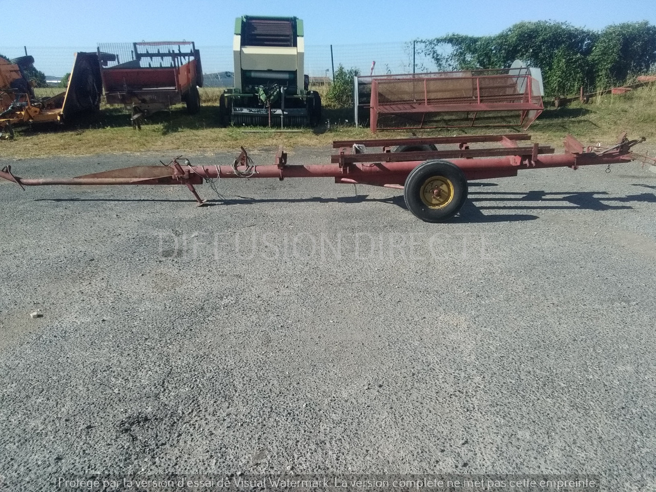 MASSEY FERGUSON CHARIOT DE COUPE 450 - Skärbordsvagn: bild 3 MASSEY FERGUSON CHARIOT DE COUPE 450 - Skärbordsvagn: bild 3