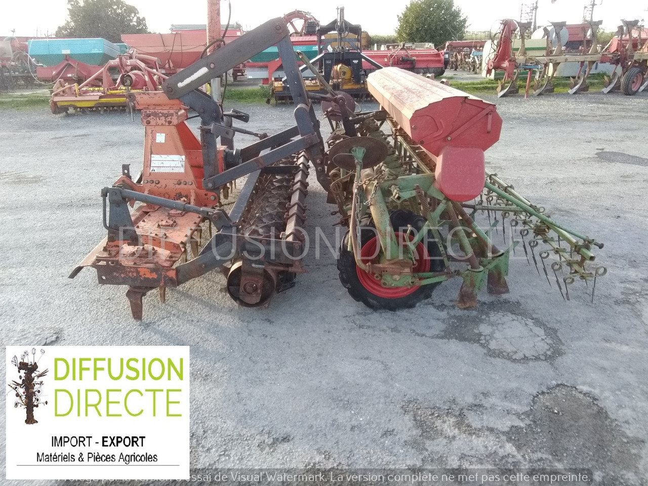 NODET COMBINE DE SEMIS 3 M - Kombisåmaskin: bild 1 NODET COMBINE DE SEMIS 3 M - Kombisåmaskin: bild 1