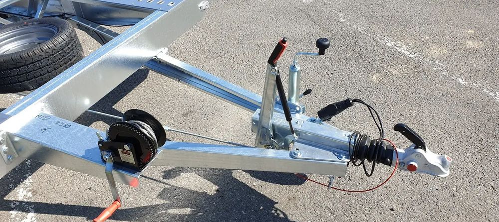 Niewiadów JUPITER 4x2,1m R13C NOWY MODEL - Bilsläp: bild 5 Niewiadów JUPITER 4x2,1m R13C NOWY MODEL - Bilsläp: bild 5