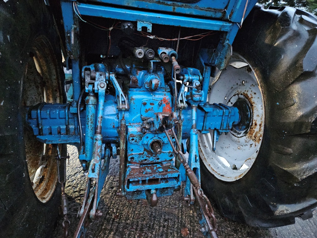 Ford 7700 2wd Tractor - Traktor: bild 4 Ford 7700 2wd Tractor - Traktor: bild 4