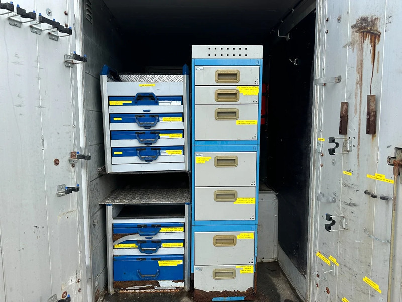 Lastbil med skåp Iveco EuroCargo 120 manual haib 099 Hiduo remote: bild 11