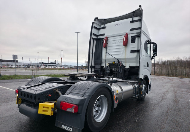 IvecoS-Way 460 4x2 LNG / LBG - Dragbil: bild 4 IvecoS-Way 460 4x2 LNG / LBG - Dragbil: bild 4