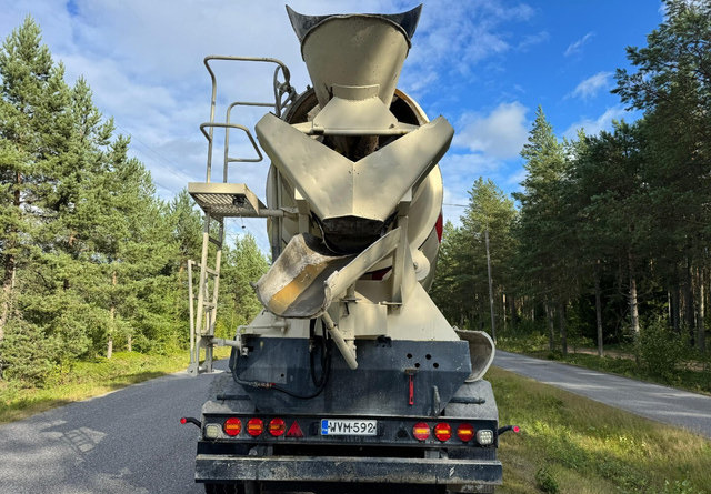 Liebherr12m3 Perävaunu - Betongtrailer: bild 3 Liebherr12m3 Perävaunu - Betongtrailer: bild 3