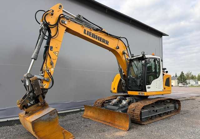 LiebherrR920 Compact + Marttiini - Bandgrävare: bild 1 LiebherrR920 Compact + Marttiini - Bandgrävare: bild 1