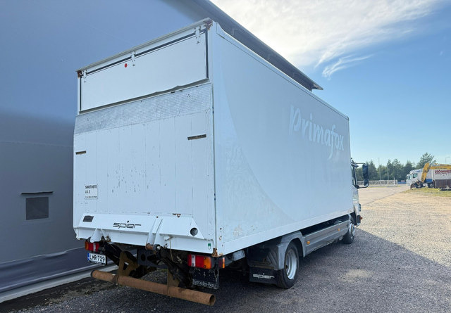 Mercedes-BenzAtego kaappi + perälauta - Lastbil med skåp: bild 5 Mercedes-BenzAtego kaappi + perälauta - Lastbil med skåp: bild 5