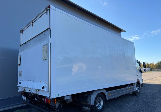 Mercedes-BenzAtego kaappi + perälauta - Lastbil med skåp: bild 5 Mercedes-BenzAtego kaappi + perälauta - Lastbil med skåp: bild 5