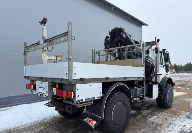 Mercedes-BenzUnimog U5000 + Nosturi Hiab 099 E-4 - Flakbil, Kranbil: bild 5 Mercedes-BenzUnimog U5000 + Nosturi Hiab 099 E-4 - Flakbil, Kranbil: bild 5
