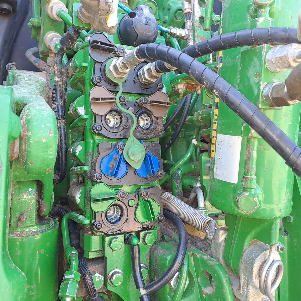 JOHN DEERE 6215R - ASTA AGRIBERTOCCHI - Traktor: bild 5 JOHN DEERE 6215R - ASTA AGRIBERTOCCHI - Traktor: bild 5