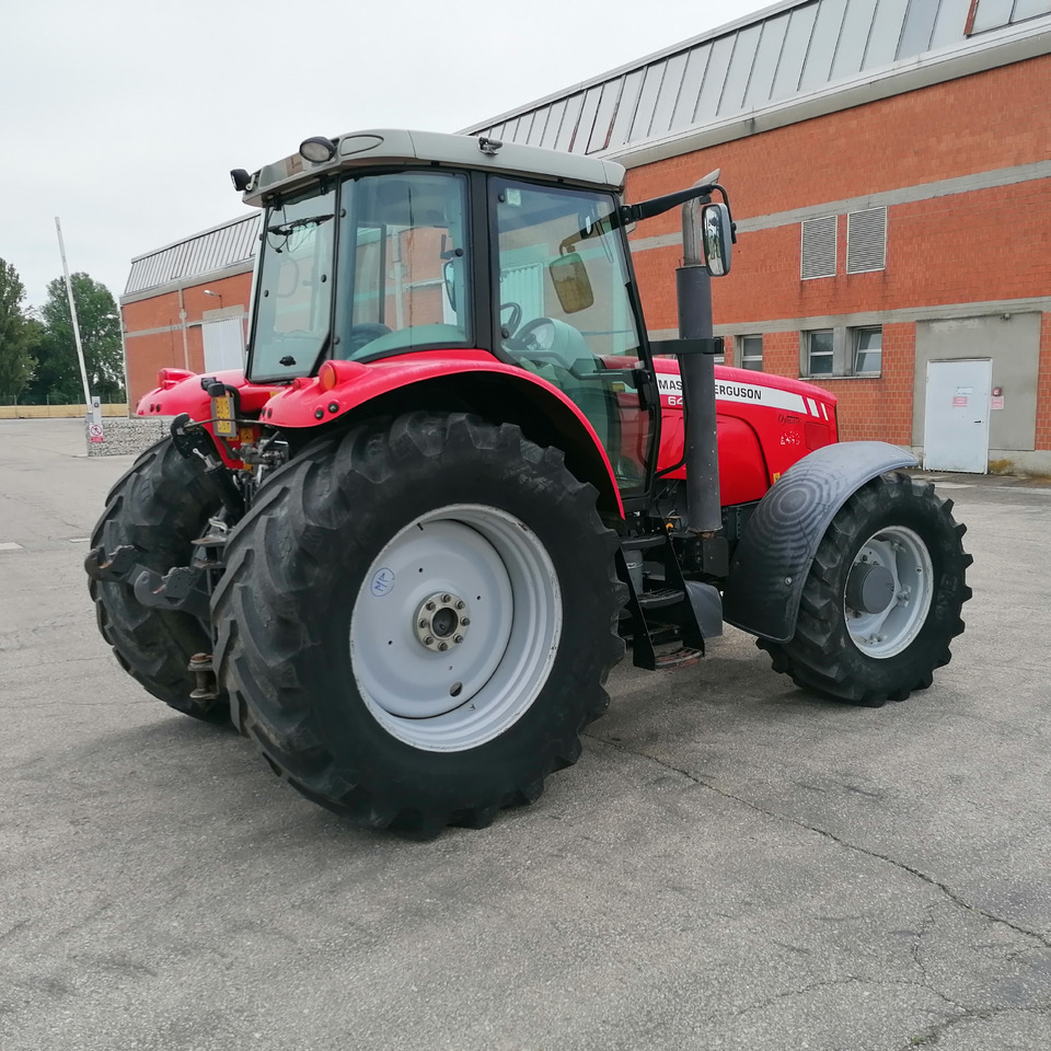 MASSEY FERGUSON - Traktor: bild 2 MASSEY FERGUSON - Traktor: bild 2