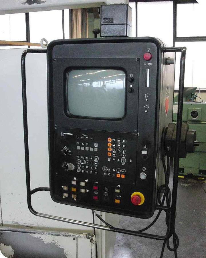 CNC-Bettfäsmaschine ACME - Fräsmaskin: bild 2 CNC-Bettfäsmaschine ACME - Fräsmaskin: bild 2