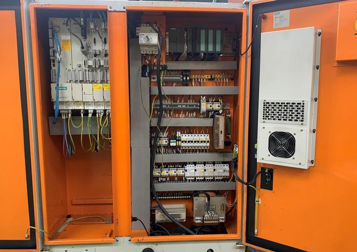 Vertikal-Bearbeitungszentrum LEADWELL - Bearbetningscenter: bild 5 Vertikal-Bearbeitungszentrum LEADWELL - Bearbetningscenter: bild 5