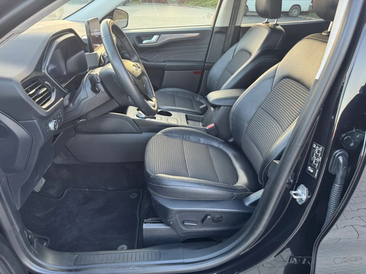 Ford Kuga Ford 2.0 EcoBlue AWD Titanium X Kamery - SUV: bild 5 Ford Kuga Ford 2.0 EcoBlue AWD Titanium X Kamery - SUV: bild 5