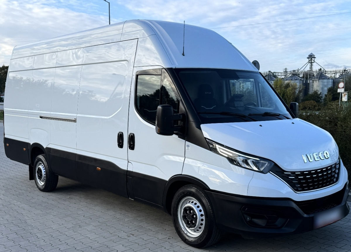 Iveco Daily L4H3 3.0 180KM Hi-matic LED KAMERA Bezwypadkowy Salon PL FV23 - Skåpbil: bild 3 Iveco Daily L4H3 3.0 180KM Hi-matic LED KAMERA Bezwypadkowy Salon PL FV23 - Skåpbil: bild 3