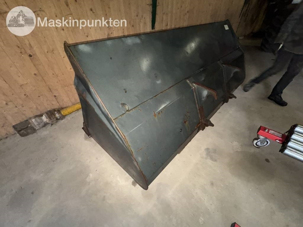 Ålö Universal skopa - Skopa för Byggmaskiner: bild 3 Ålö Universal skopa - Skopa för Byggmaskiner: bild 3