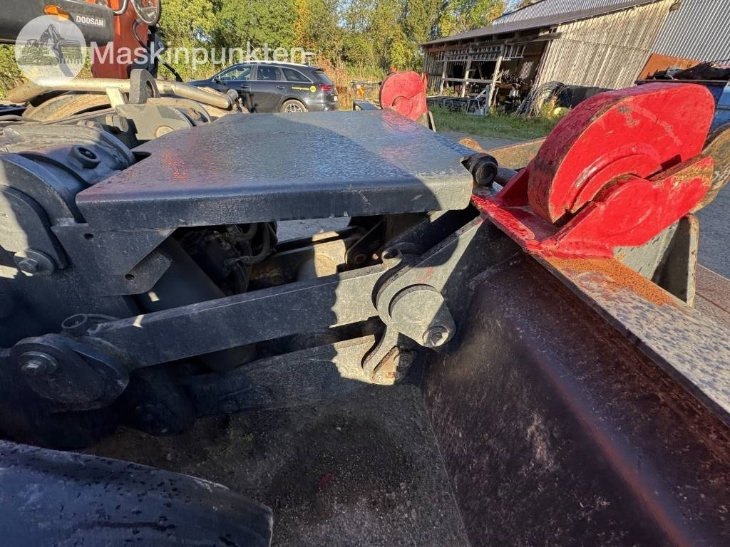Grävmaskin på däck Doosan DX 170 W-5 + Tippvagn + Redskap: bild 19