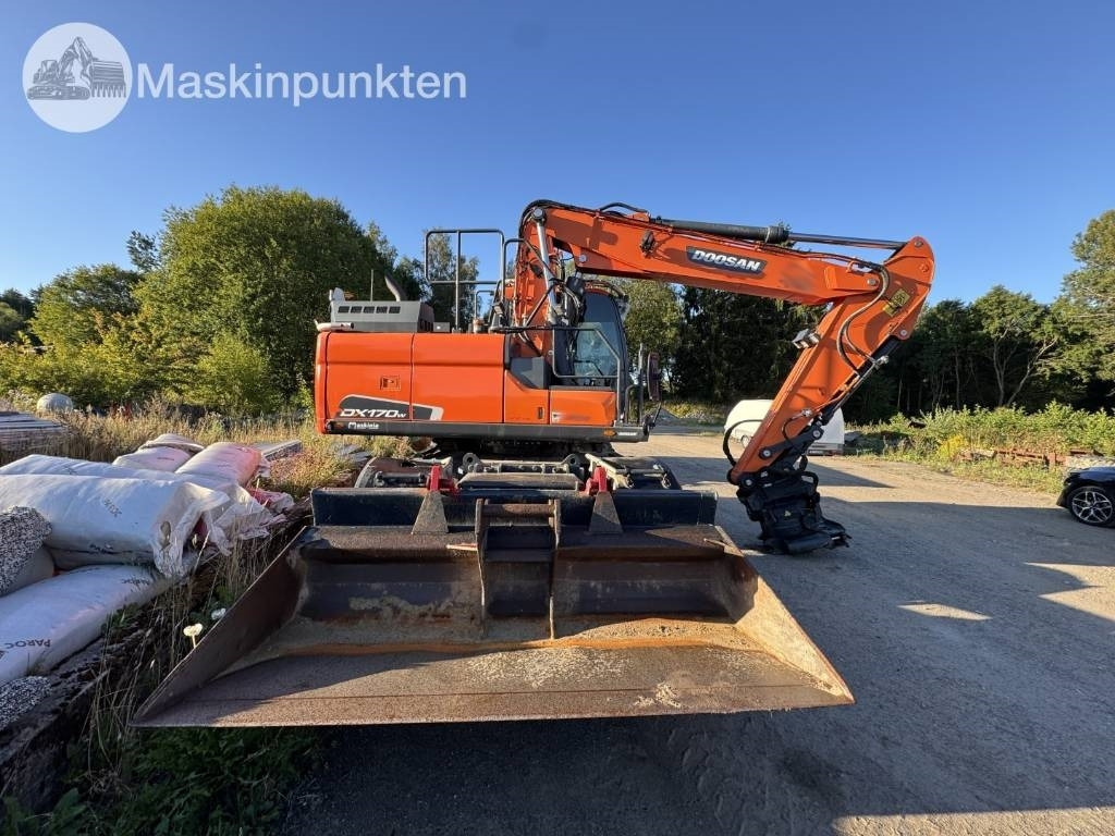 Doosan DX 170 W-5 + Tippvagn + Redskap - Grävmaskin på däck: bild 4 Doosan DX 170 W-5 + Tippvagn + Redskap - Grävmaskin på däck: bild 4