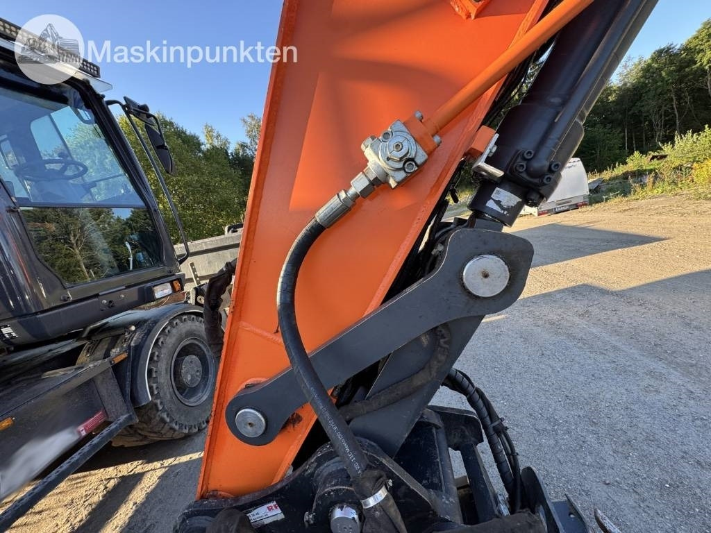 Grävmaskin på däck Doosan DX 170 W-5 + Tippvagn + Redskap: bild 33