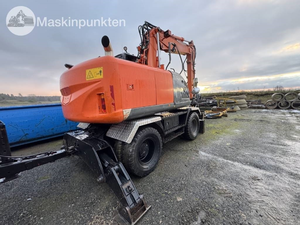 Hitachi ZX 140 W-3 Med vagn och redskap! - Grävmaskin på däck: bild 3 Hitachi ZX 140 W-3 Med vagn och redskap! - Grävmaskin på däck: bild 3