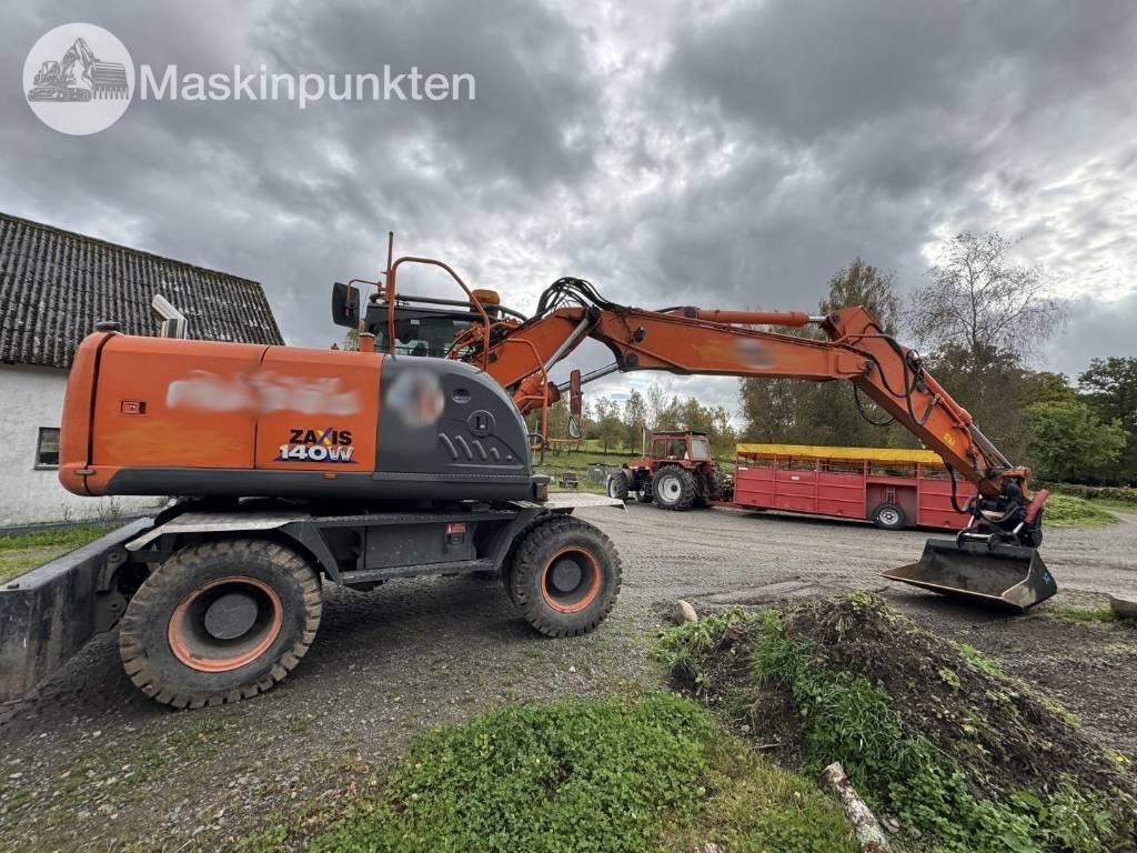 Hitachi ZX 140 W-3 - Grävmaskin på däck: bild 4 Hitachi ZX 140 W-3 - Grävmaskin på däck: bild 4