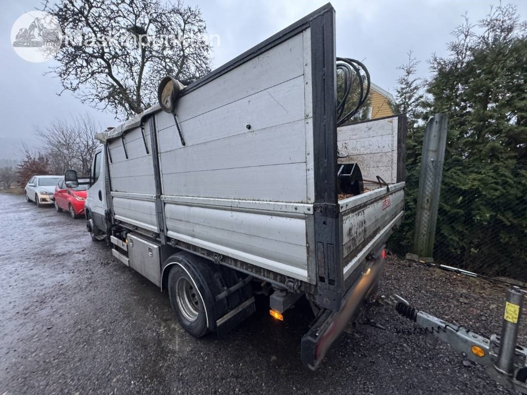 Iveco Daily 70C17H med Fassi F40 kran - Kranbil: bild 2 Iveco Daily 70C17H med Fassi F40 kran - Kranbil: bild 2