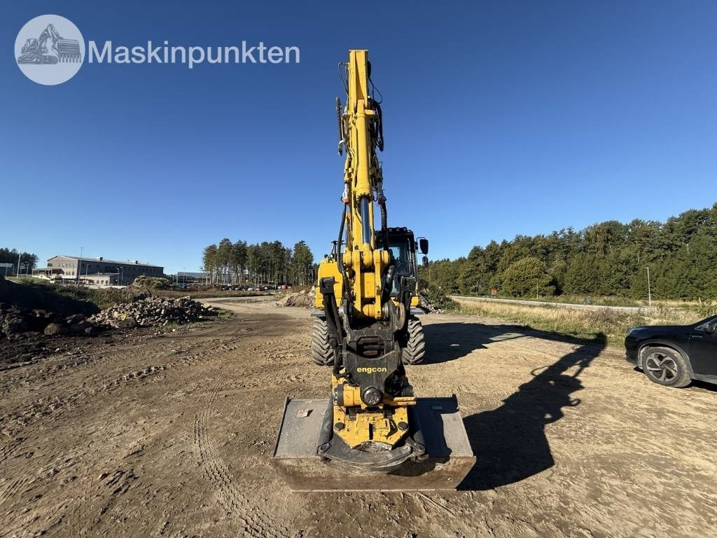 Komatsu PW 160  - Grävmaskin på däck: bild 2 Komatsu PW 160  - Grävmaskin på däck: bild 2