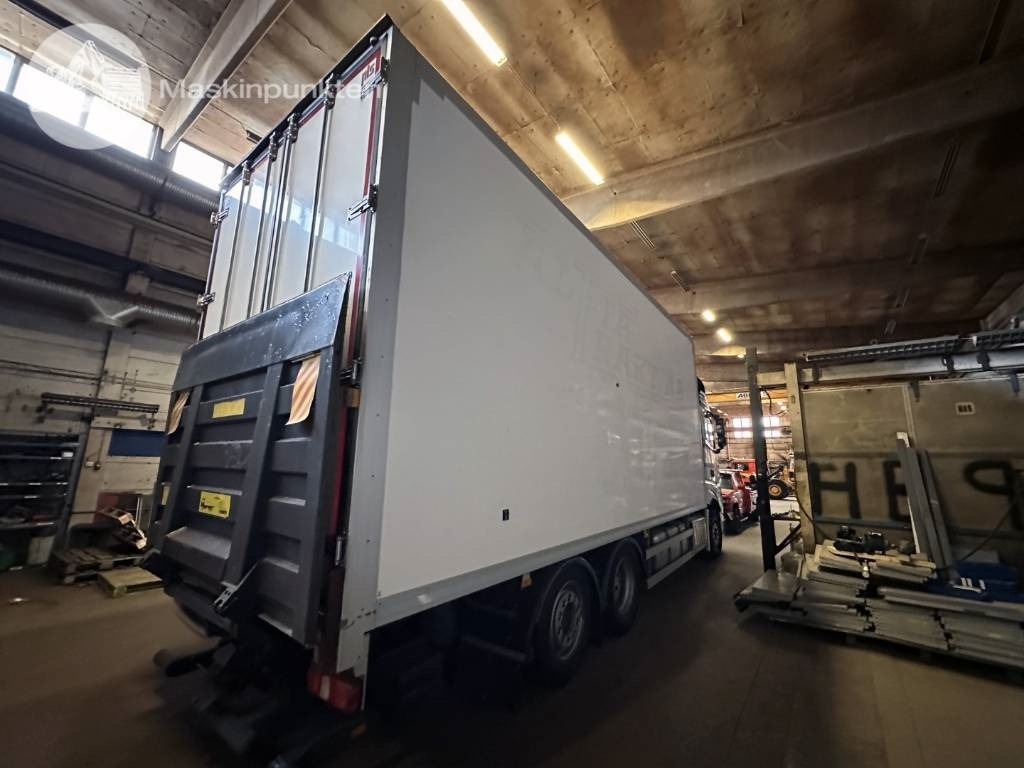 Mercedes-Benz Actros 2545 - Lastbil med skåp: bild 4 Mercedes-Benz Actros 2545 - Lastbil med skåp: bild 4