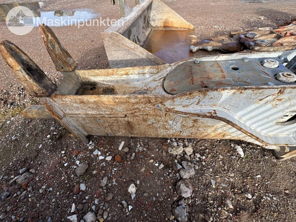 NPK DC-25 - Hydraulisk hammare för Byggmaskiner: bild 5 NPK DC-25 - Hydraulisk hammare för Byggmaskiner: bild 5