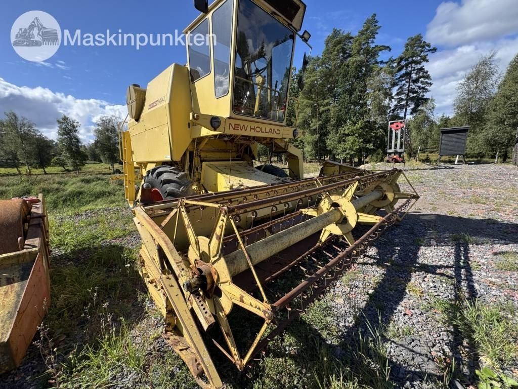 New Holland 1530 - Skördetröska: bild 5 New Holland 1530 - Skördetröska: bild 5