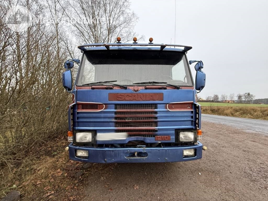 Scania G 93 ML med maskinflak - Bärgningsbil: bild 2 Scania G 93 ML med maskinflak - Bärgningsbil: bild 2