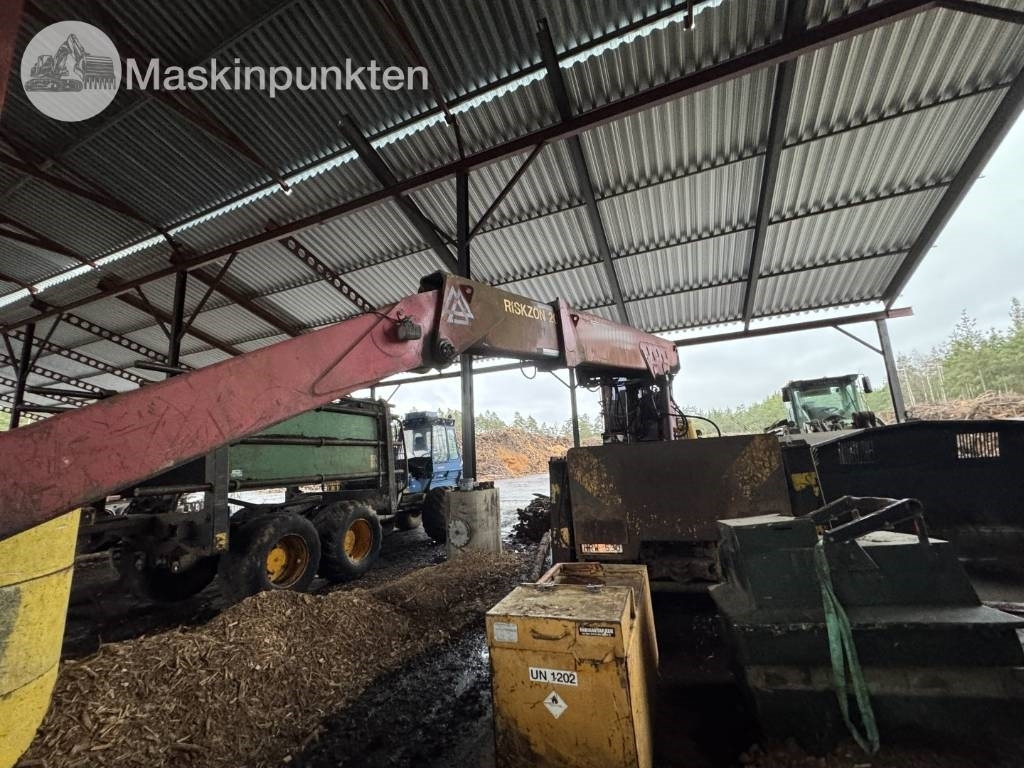 Scania P 124 G med Timberman - Timmerbil: bild 5 Scania P 124 G med Timberman - Timmerbil: bild 5