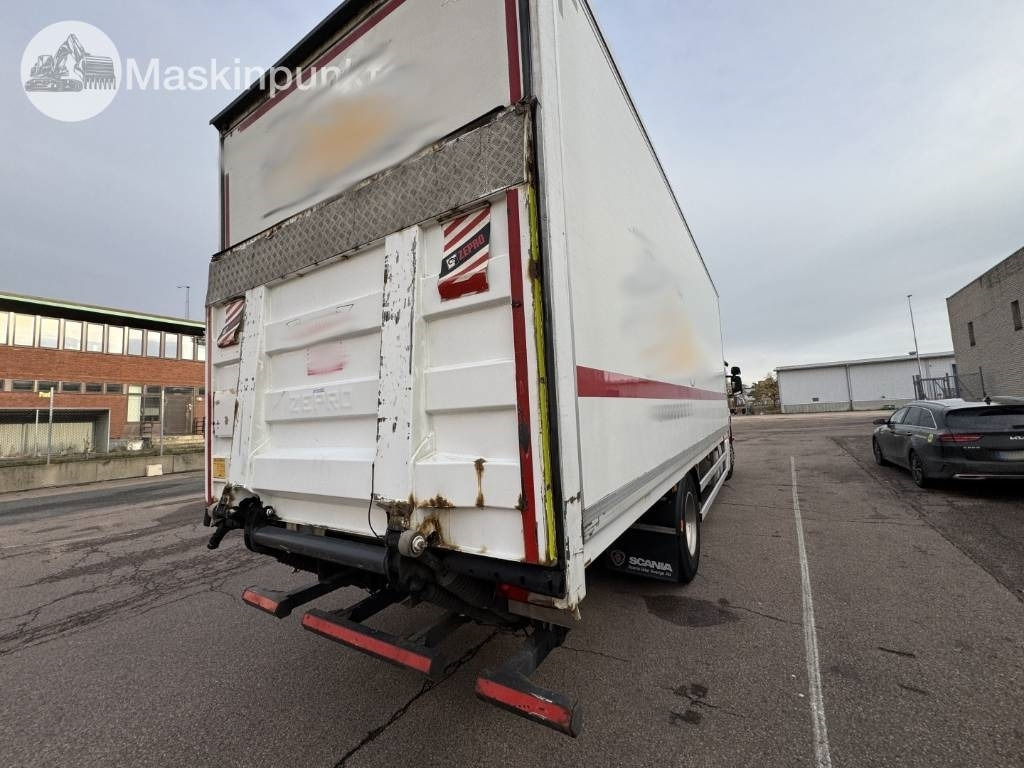 Scania P 320 - Lastbil med skåp: bild 3 Scania P 320 - Lastbil med skåp: bild 3